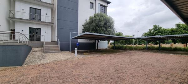 1 295 m² Office Space