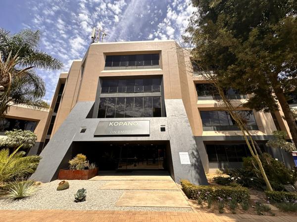 145  m² Commercial space