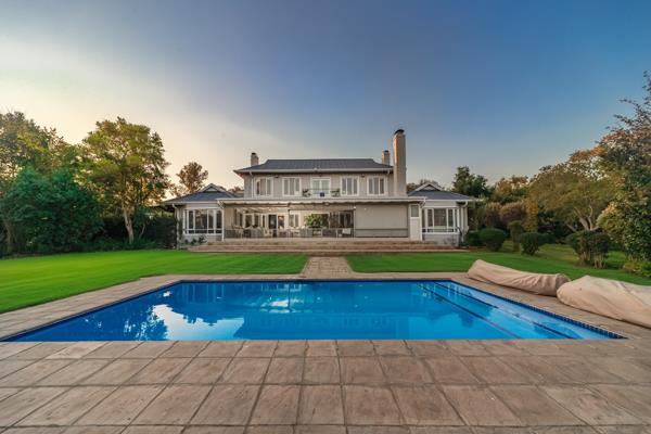 6 Bedroom House