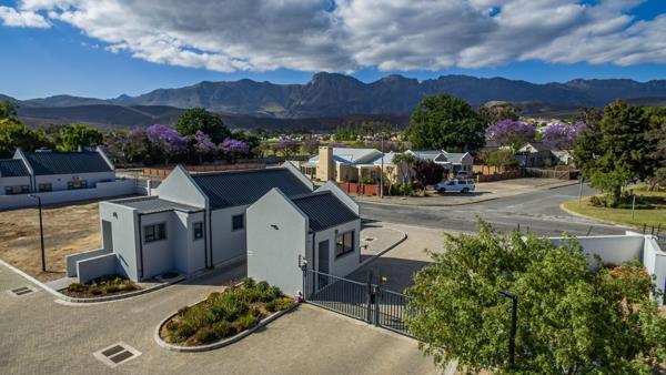 270 m² Land