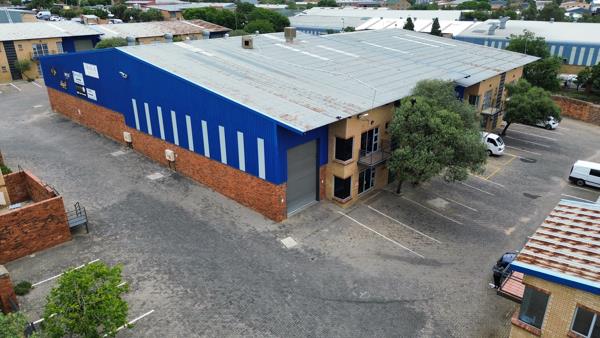 324  m² Industrial space