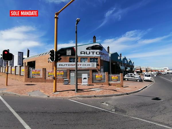 444  m² Industrial space