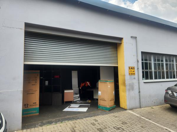 94  m² Industrial space