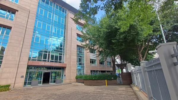 552  m² Office Space