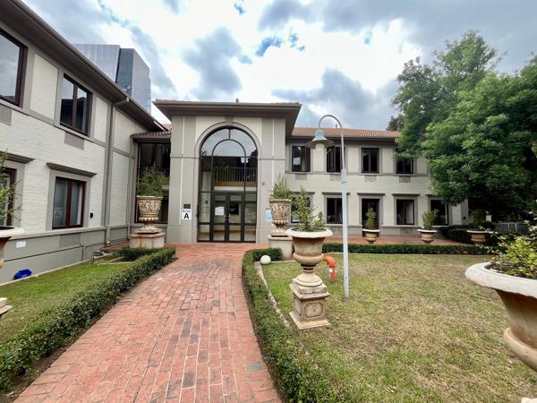 195  m² Commercial space