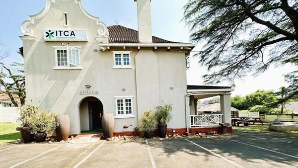 12 Bedroom Townhouse