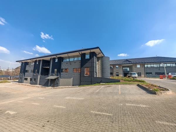 3 949  m² Commercial space