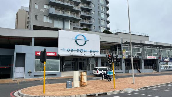 326  m² Commercial space