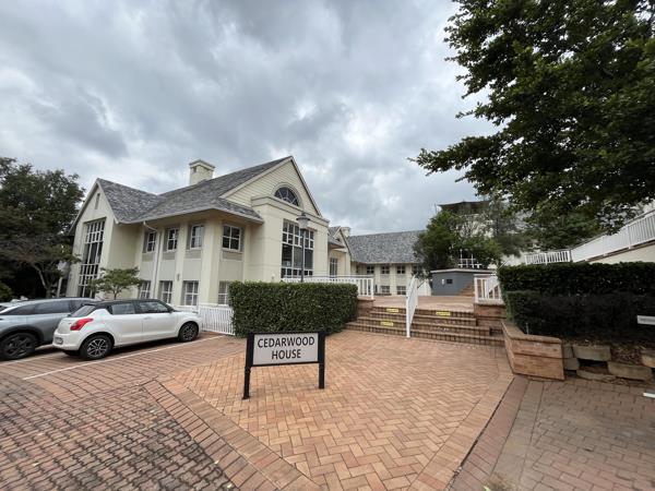 194  m² Commercial space