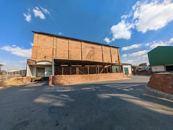 1 200  m² Industrial space