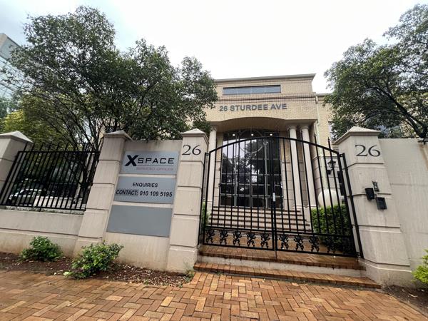 305  m² Commercial space