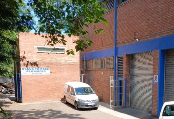 275  m² Industrial space