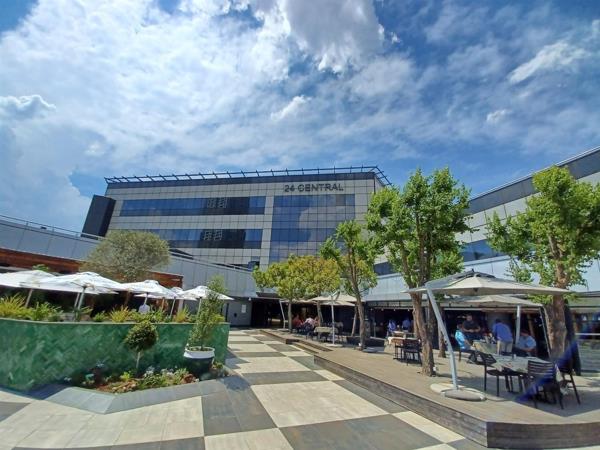 294  m² Office Space