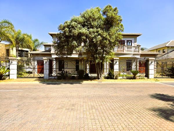 5 Bedroom House