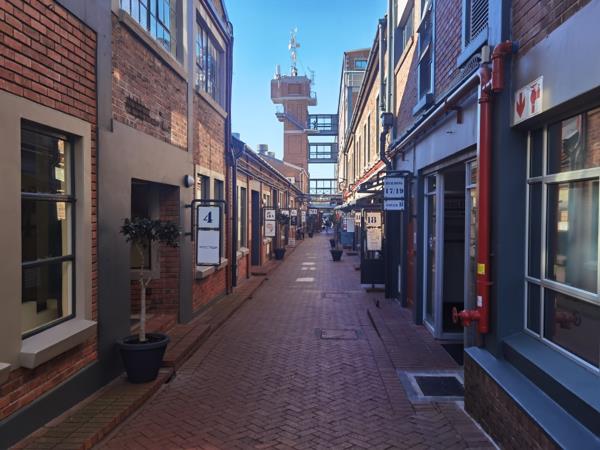 200  m² Commercial space