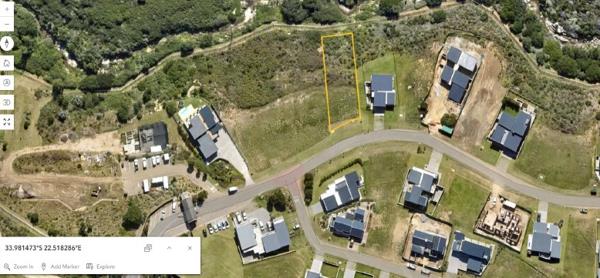 824 m² Land