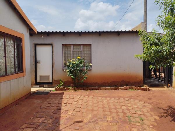 2 Bedroom House