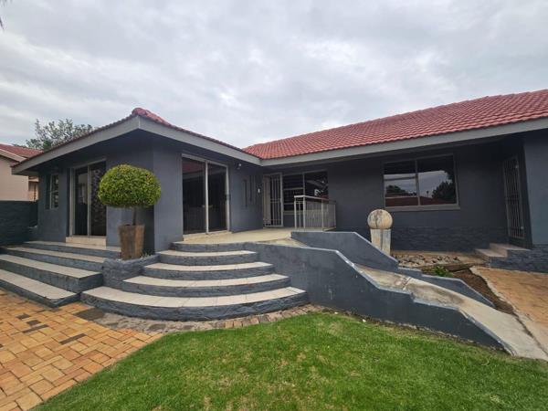 1 Bedroom Garden Cottage