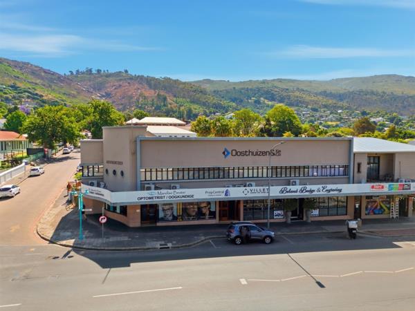 135  m² Commercial space