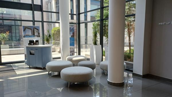 315 m² Commercial space