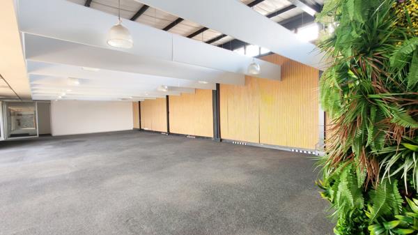 294 m² Office Space