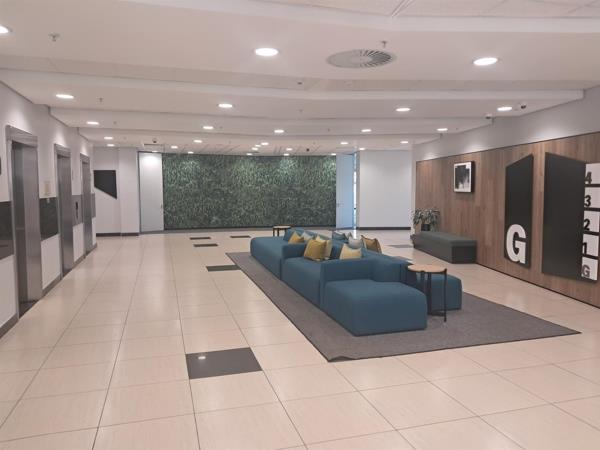 2 895  m² Office Space