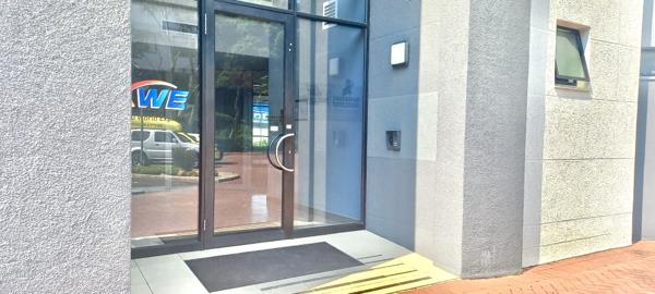 323  m² Office Space