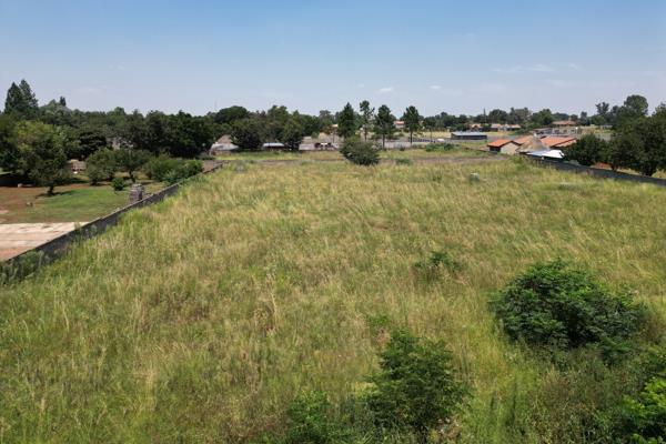 2 018 m² Land