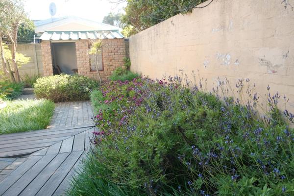 0.5 Bedroom Garden Cottage