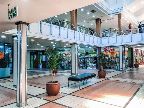 100  m² Retail Space