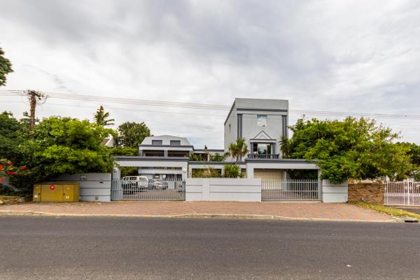 10 Bedroom House
