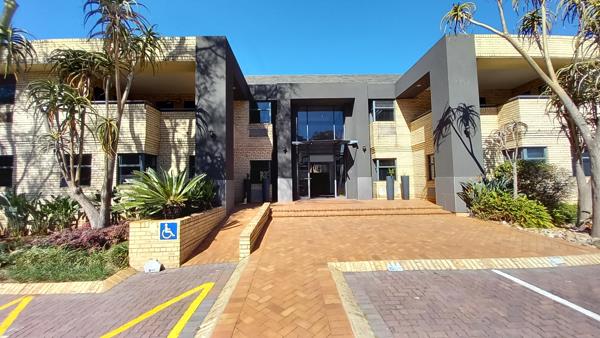 198  m² Commercial space