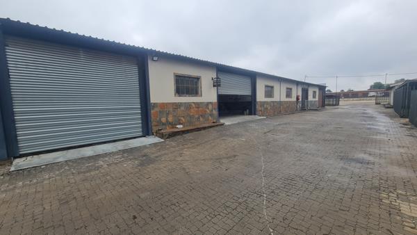 762  m² Commercial space