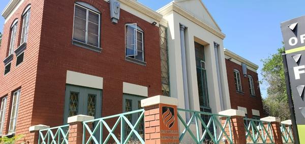 300  m² Commercial space