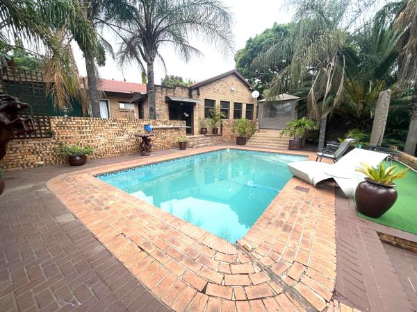 7 Bedroom House