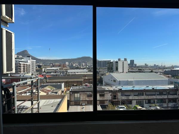 1 060  m² Office Space