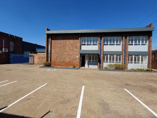 940  m² Industrial space