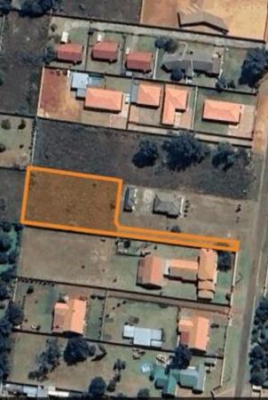 2 032 m² Land