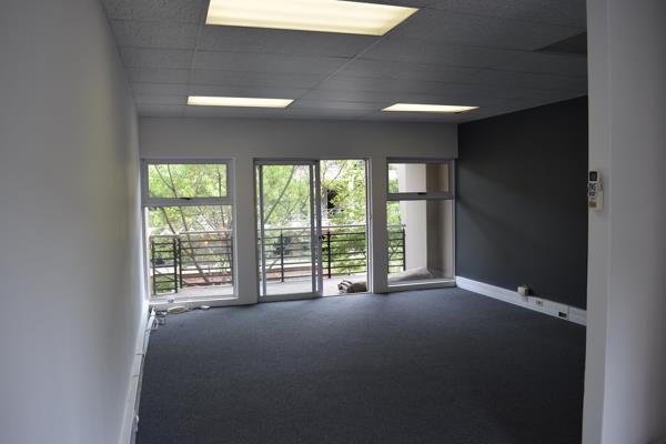 56  m² Commercial space