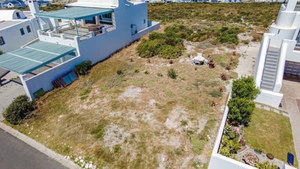 363 m² Land
