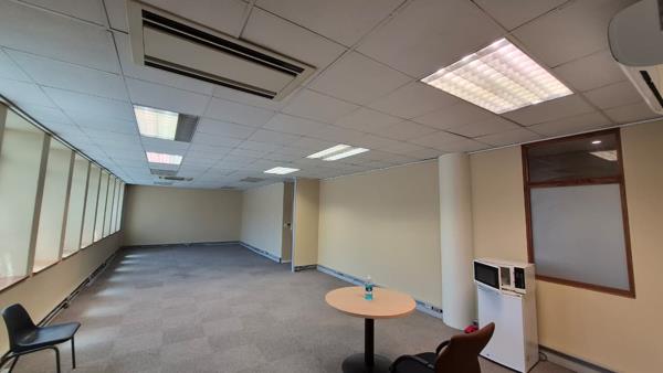 54  m² Commercial space