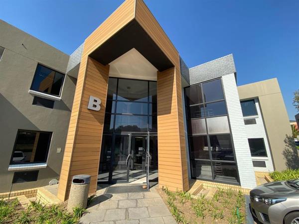 391  m² Office Space