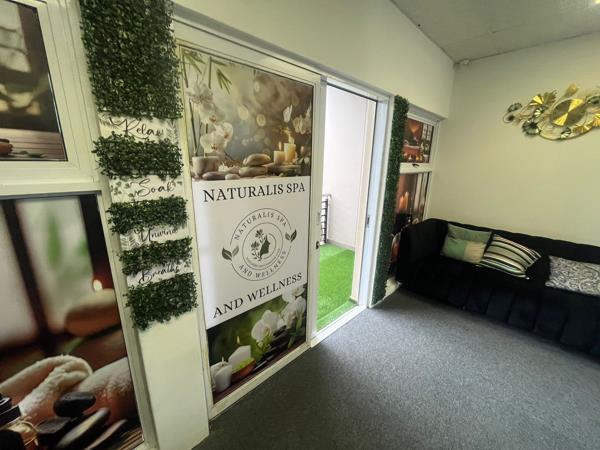 56  m² Commercial space