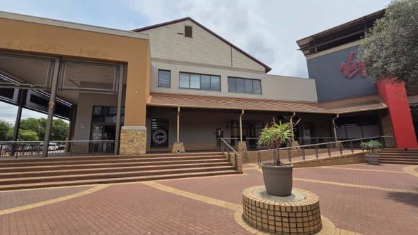 62  m² Commercial space