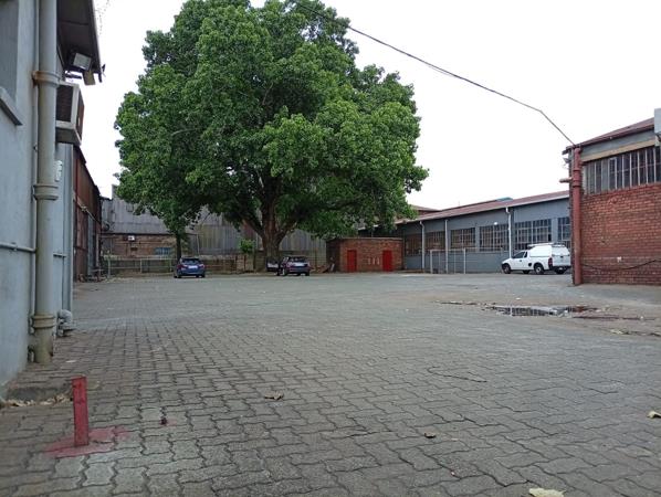 3 230  m² Industrial space