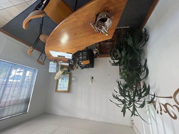 50  m² Commercial space