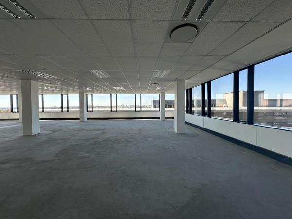 1 283  m² Commercial space