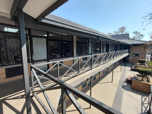 83  m² Commercial space