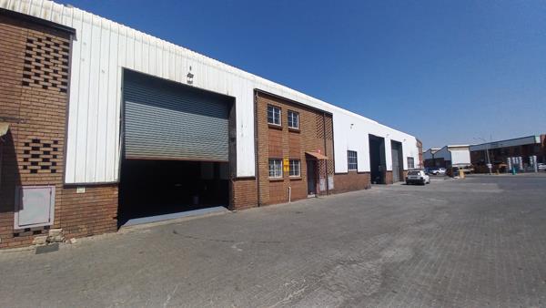 319  m² Industrial space