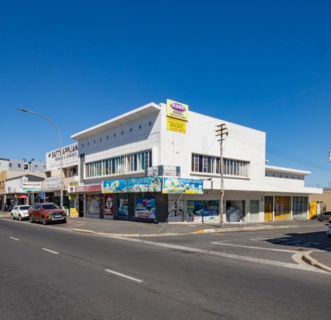 449  m² Commercial space